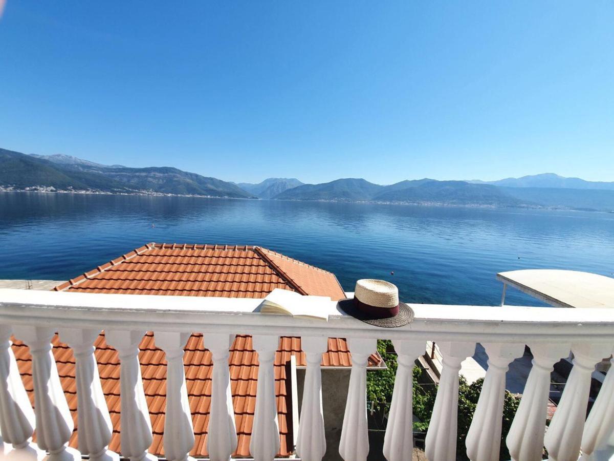 Apartamento La Casa Di Sonja Tivat Exterior foto